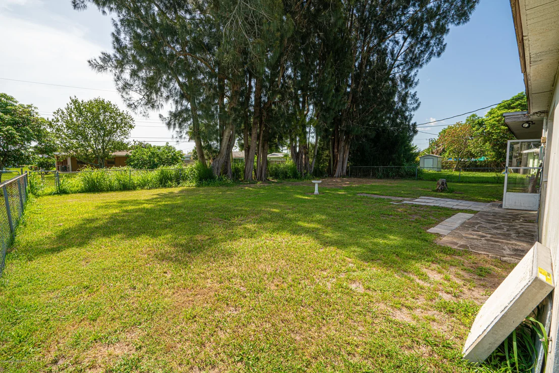 Photo of 725 Angle Street NE