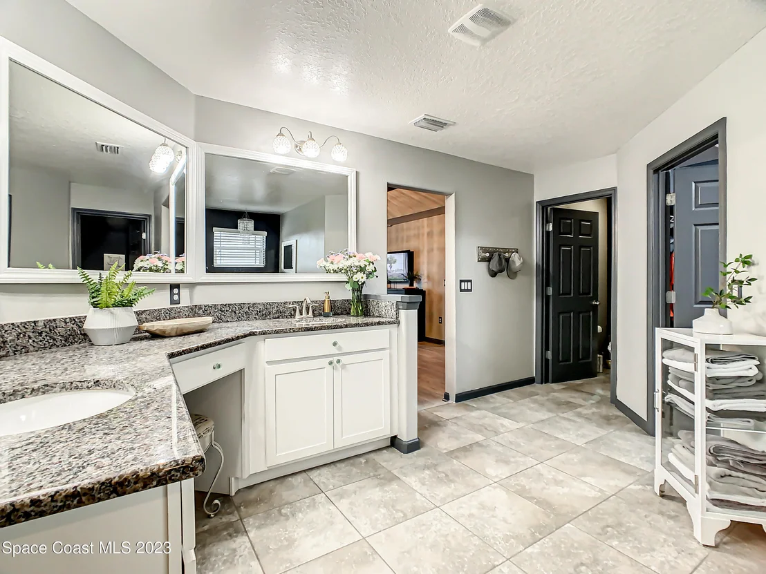 Photo of 690 Fiddleleaf Circle