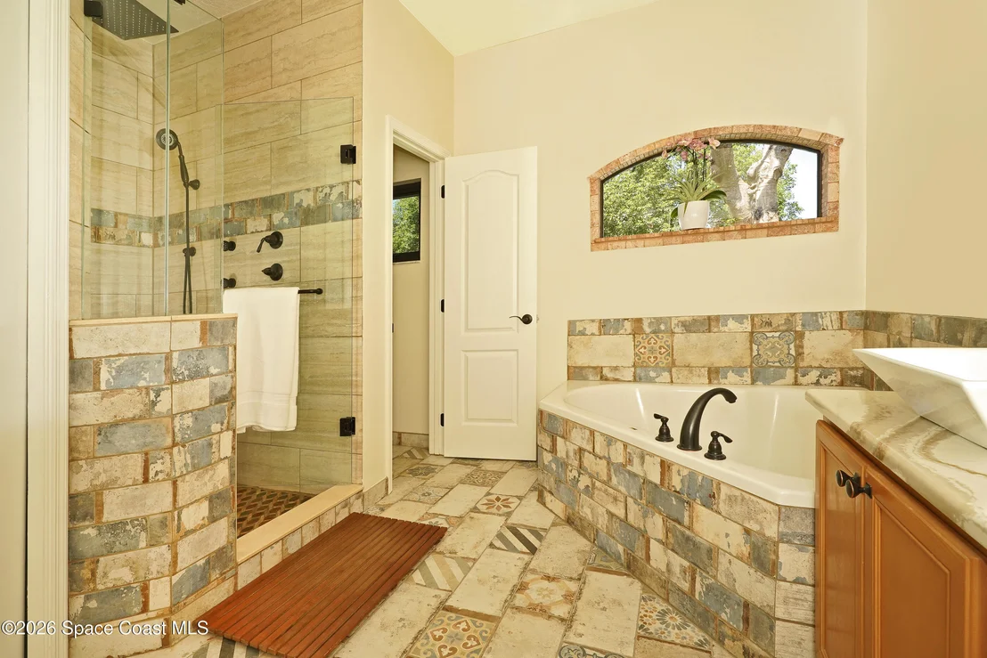Photo of 394 Tunbridge Drive