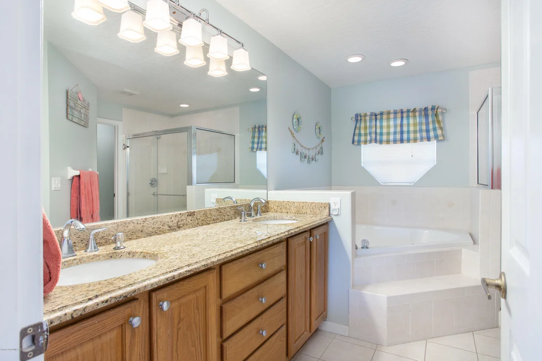 Photo of 1043 Spring Oak Drive