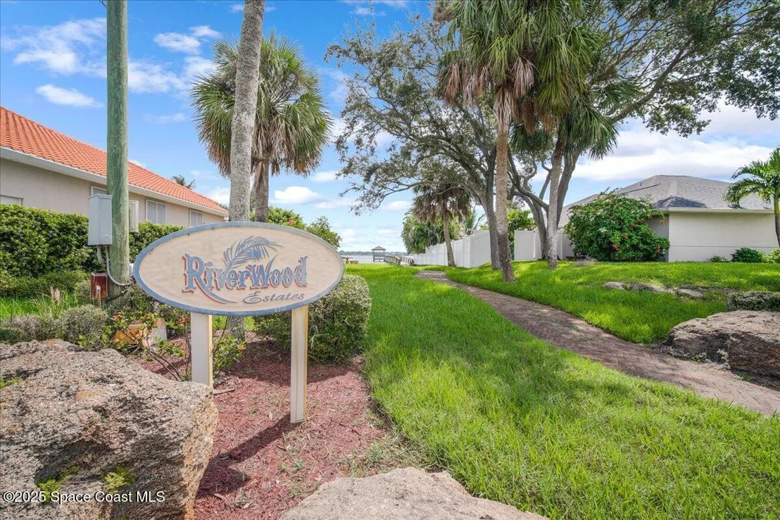 Photo of 110 River Woods Drive