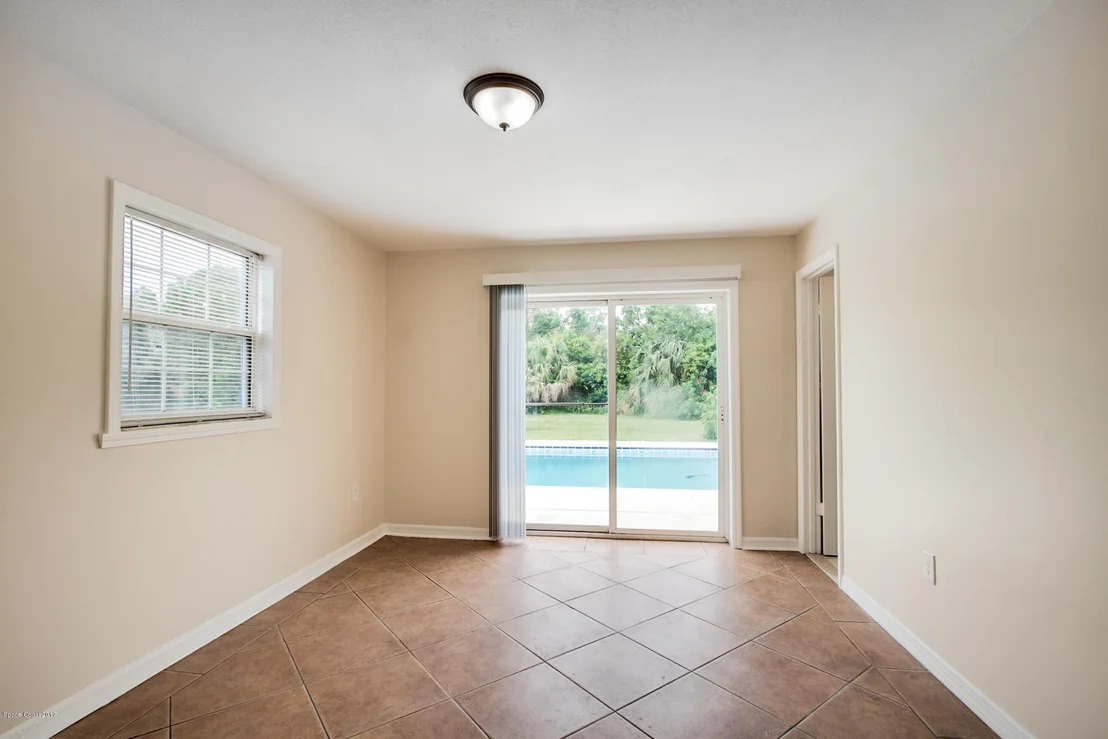 Photo of 925 Arabella Lane
