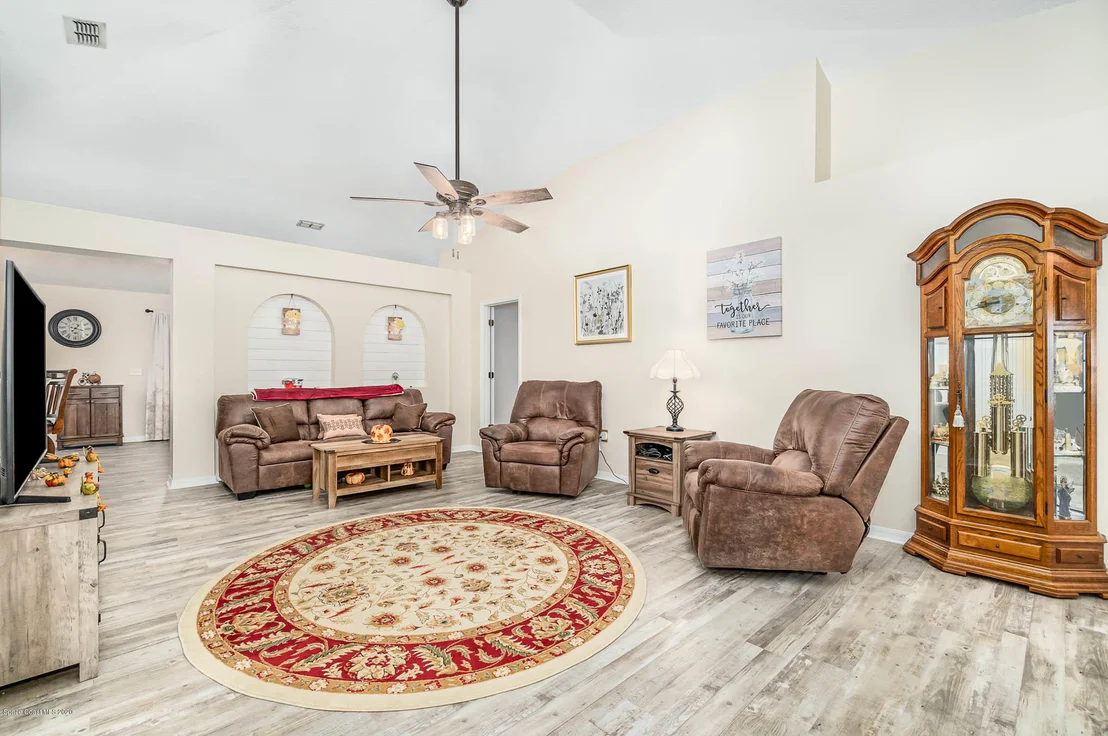 Photo of 4067 Four Lakes Drive