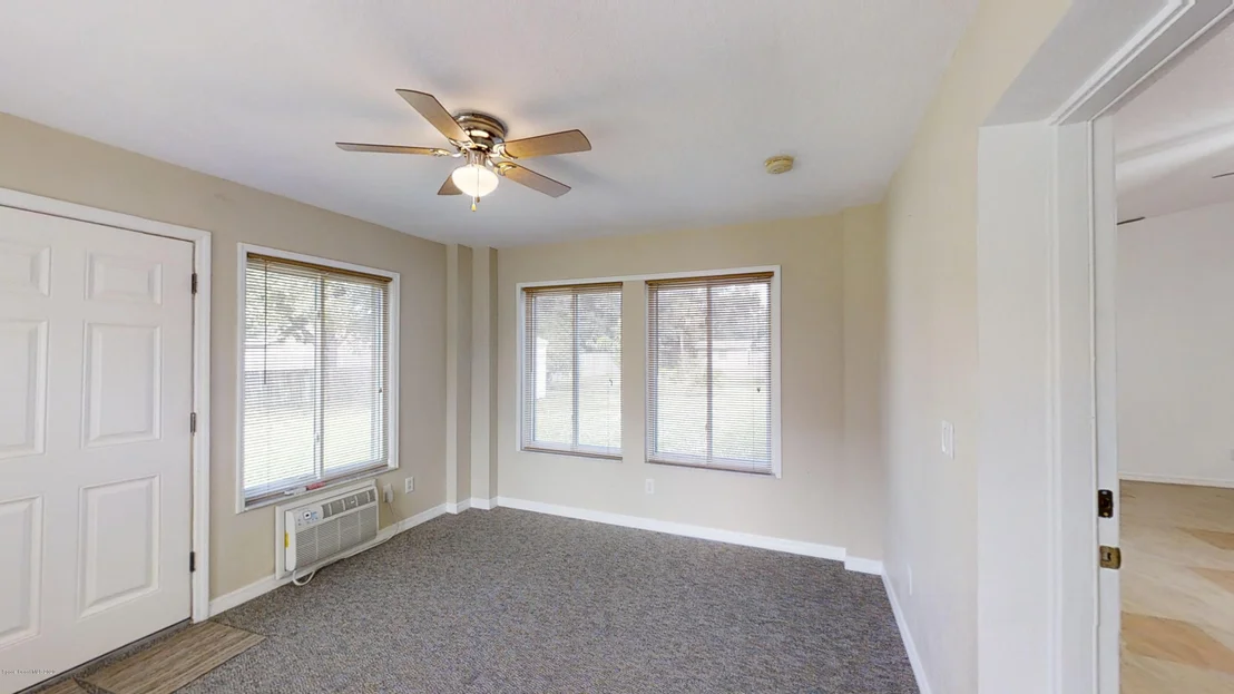 Photo of 6800 Cecil Road