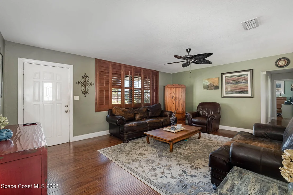 Photo of 375 Cinnamon Drive