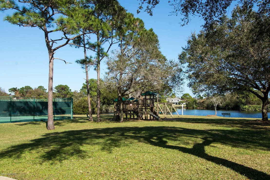Photo of 4470 Canard Road