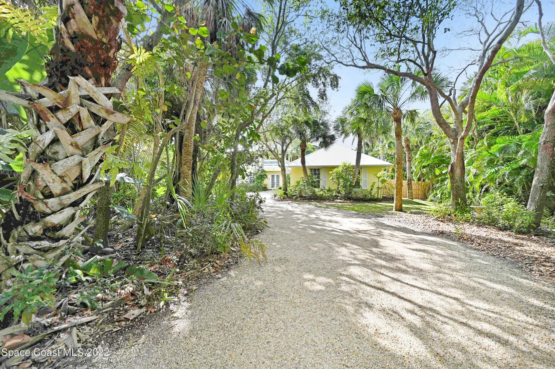 Photo of 155 Bayshore Drive