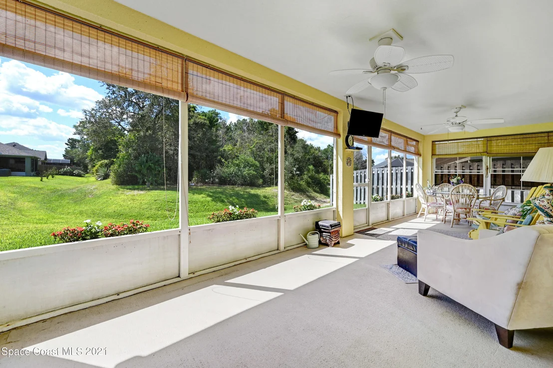 Photo of 2231 Spring Creek Circle NE