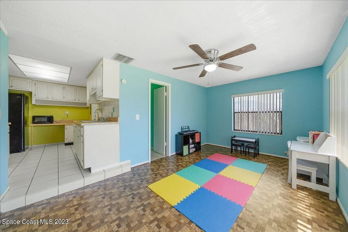 Photo of 533 Clarke Avenue