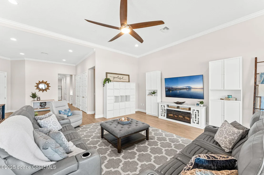 Photo of 2453 Donavan Court