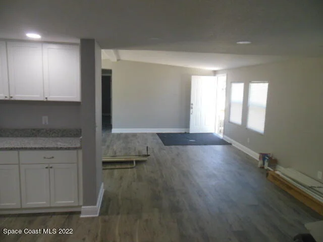 Photo of 335 Maplewood Boulevard