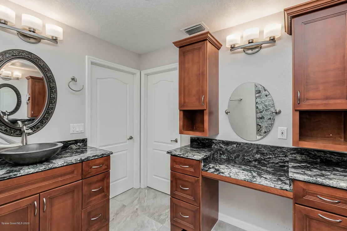 Photo of 2240 Pine Meadow Avenue