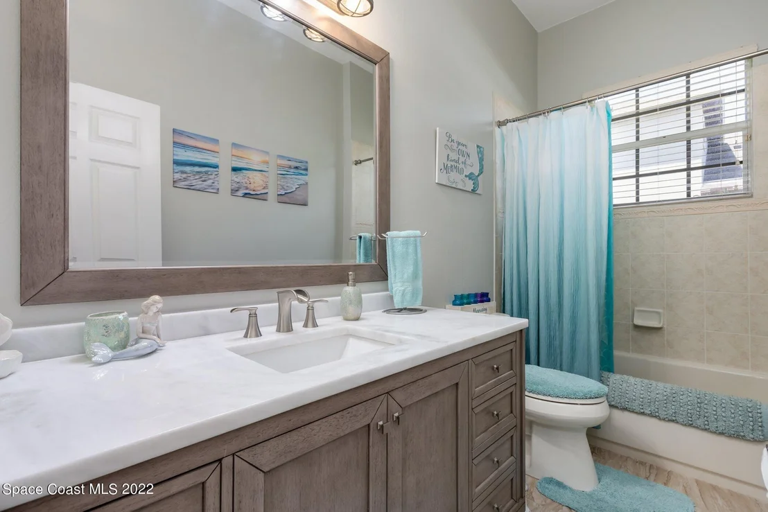 Photo of 2024 Windbrook Drive SE