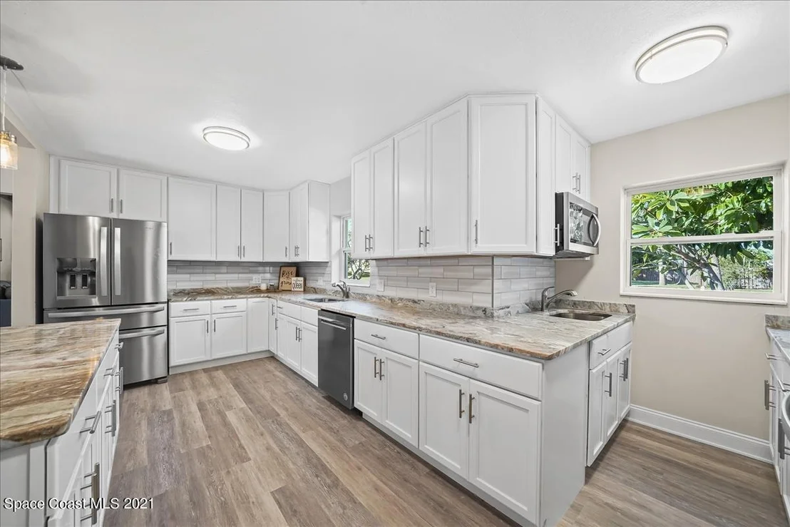 Photo of 445 Bahama Drive
