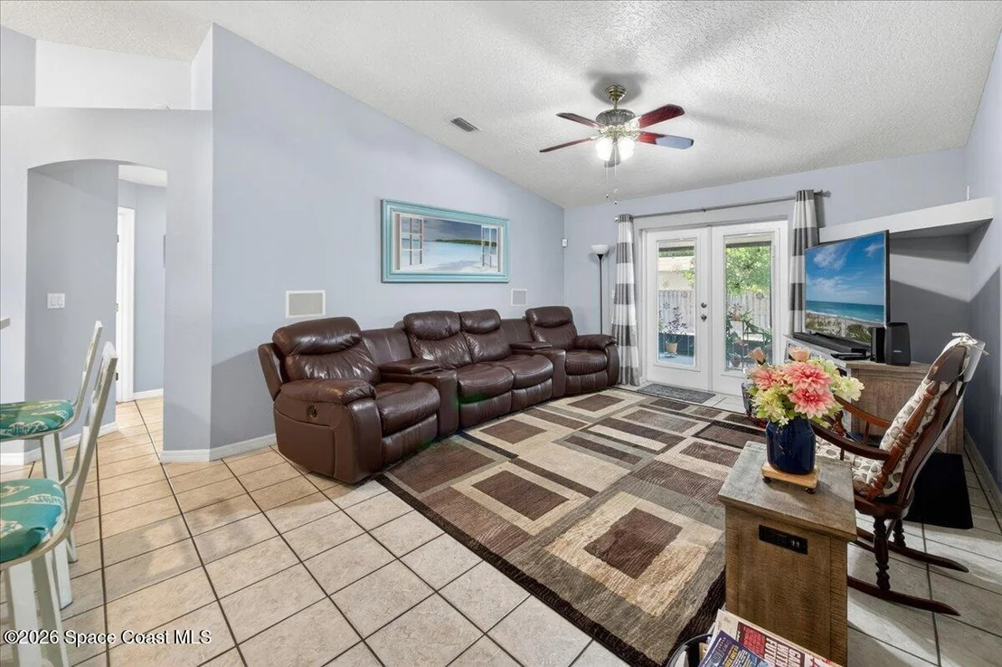 Photo of 5975 Aruin Street