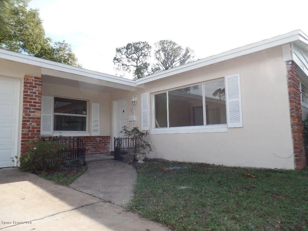 Photo of 1720 Golfview Drive