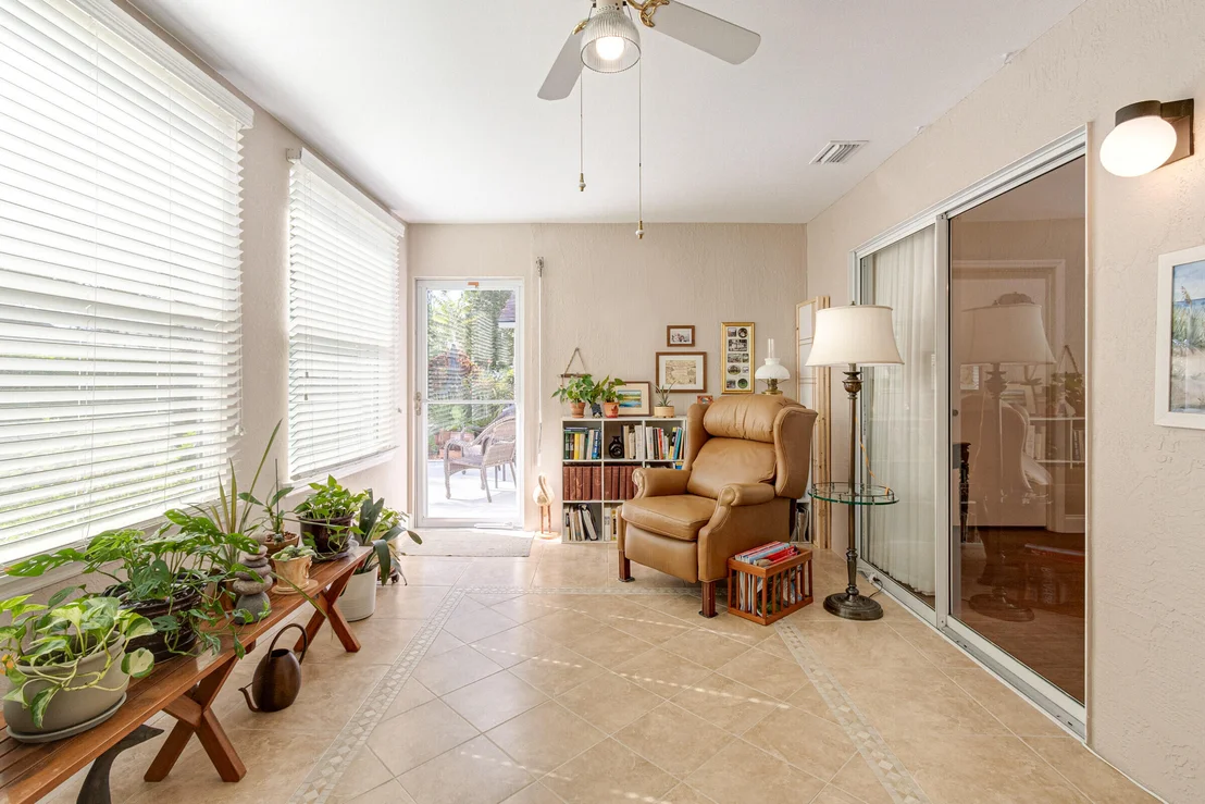 Photo of 945 S Fork Circle