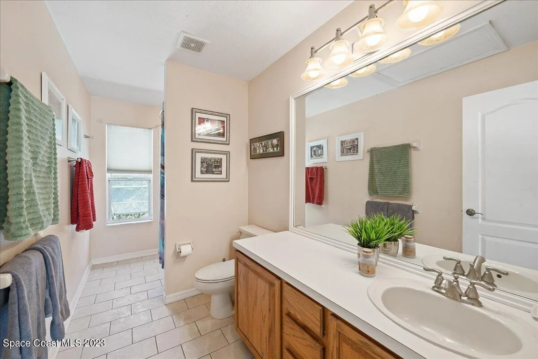 Photo of 708 Danesbrook Way