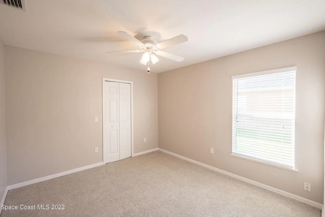 Photo of 904 Tavernier Circle NE