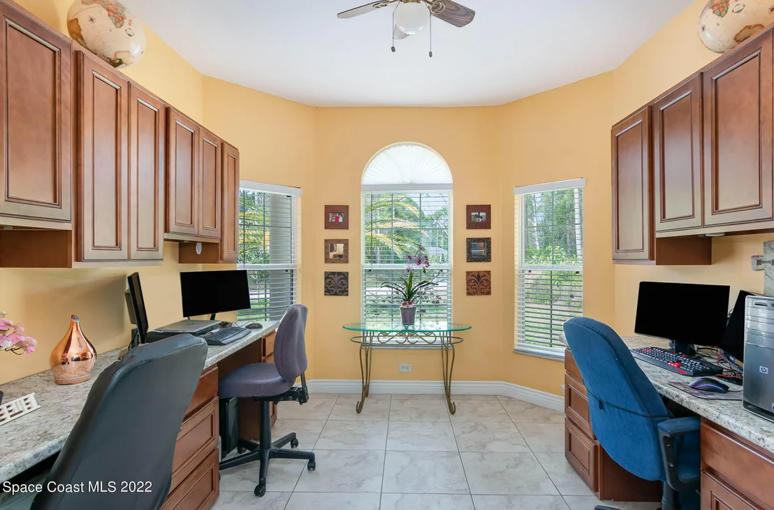 Photo of 161 Angelo Road SE