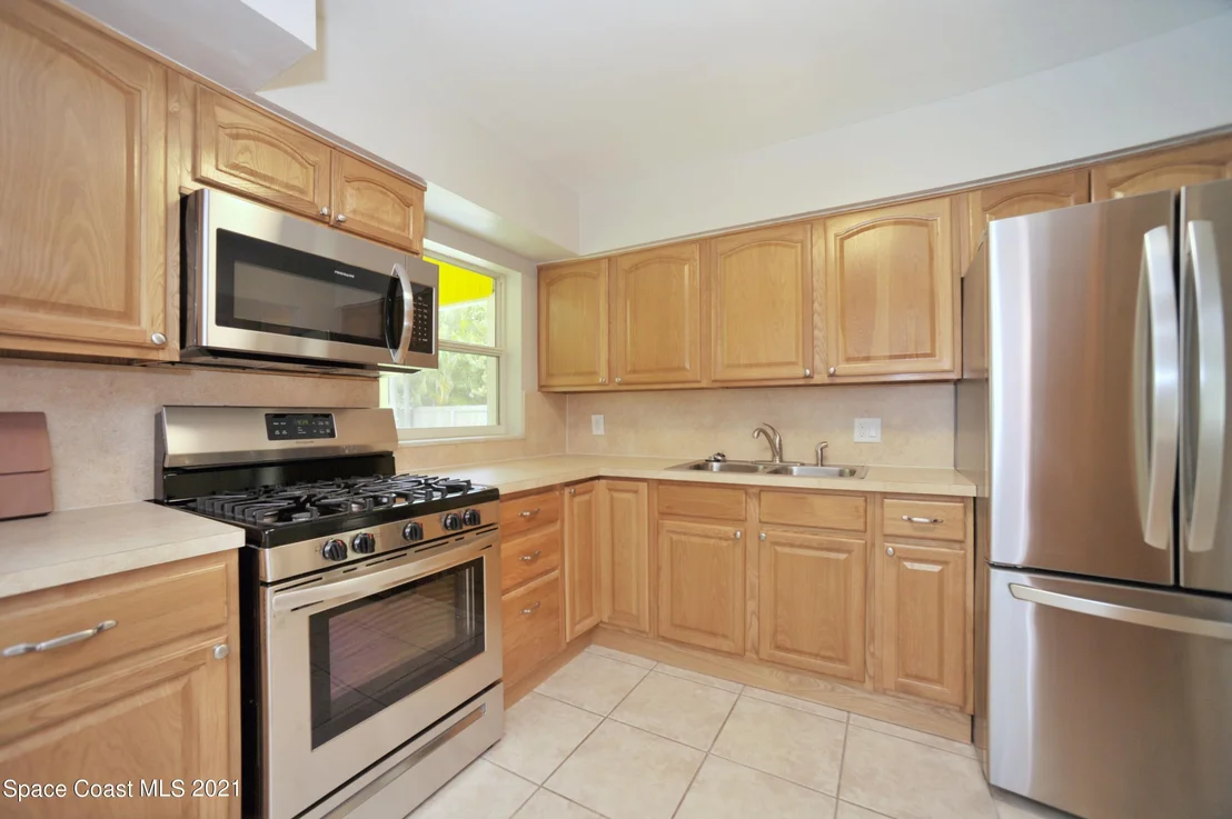 Photo of 461 1st Avenue