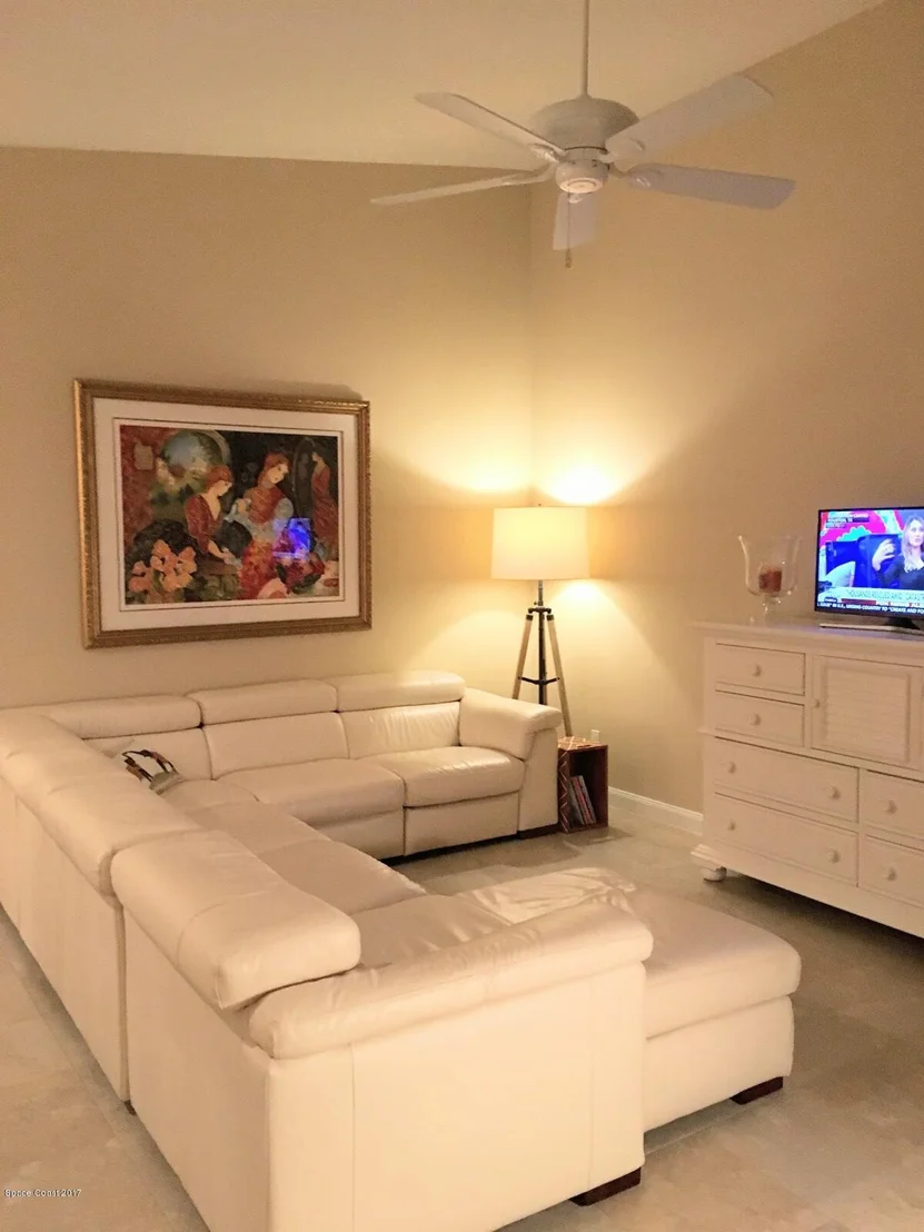 Photo of 3484 Hyperion Way SE