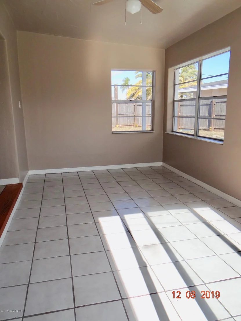 Photo of 799 Burman Lane NE