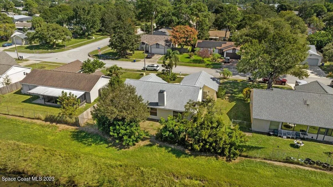 Photo of 827 Pine Shadows Avenue