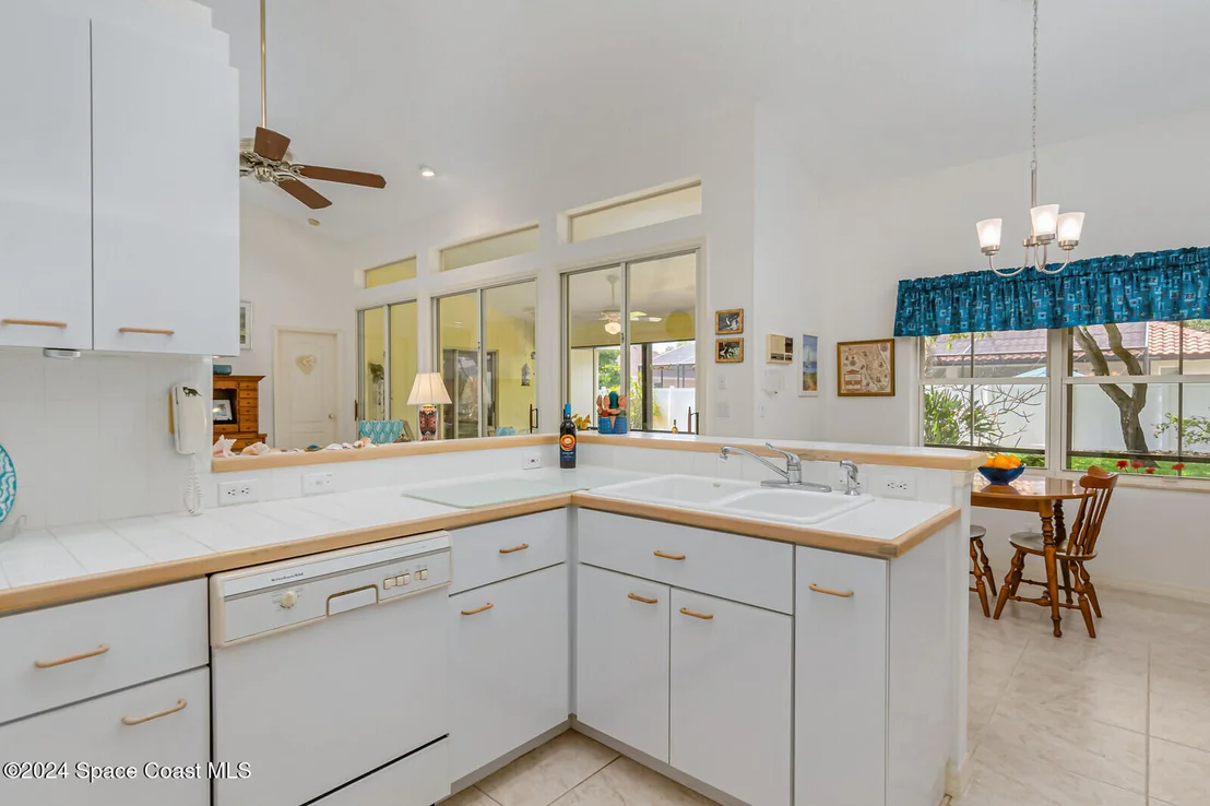Photo of 410 Oriole Lane