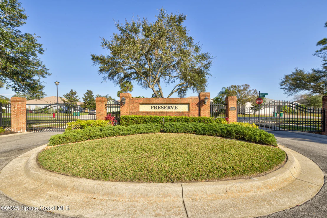 Photo of 1815 Botanica Circle