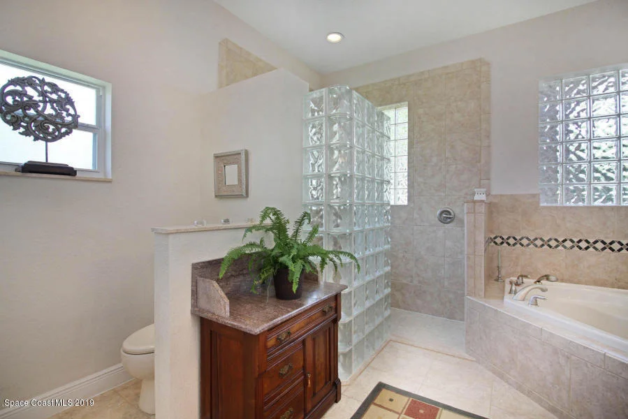 Photo of 122 Windward Way