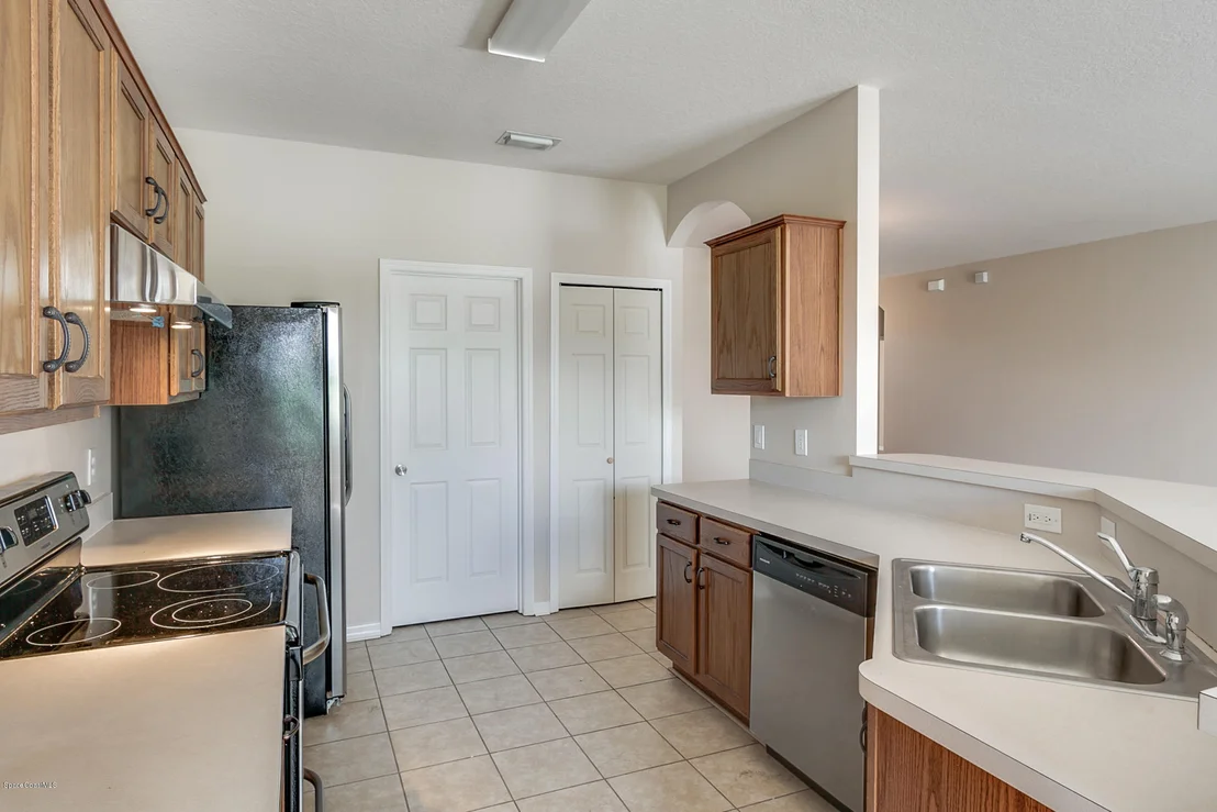 Photo of 621 Cressa Circle