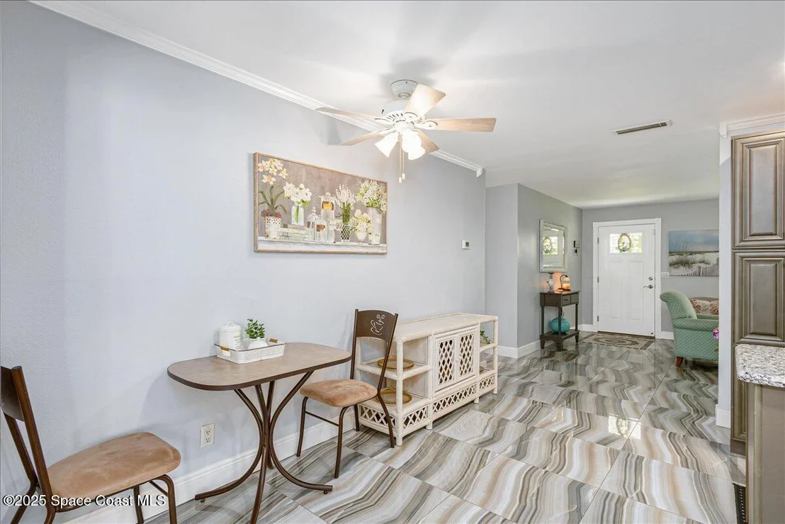 Photo of 955 Bartlett Lane
