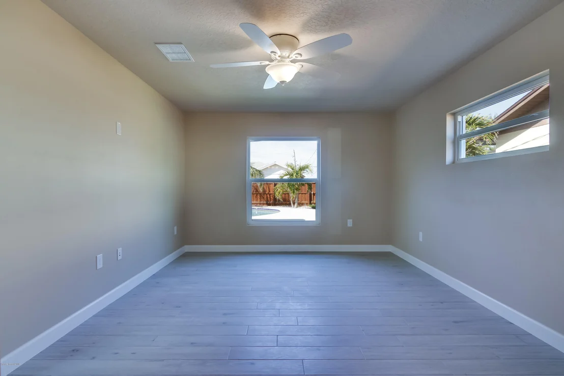 Photo of 360 Lee Avenue