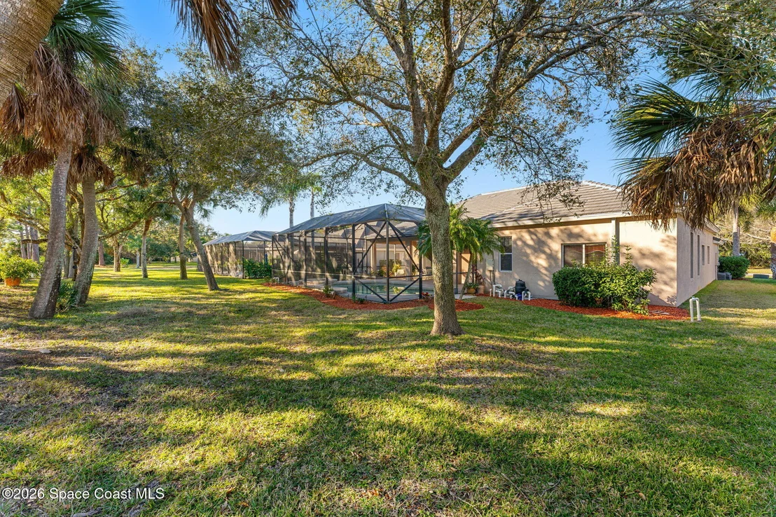 Photo of 1811 Admiralty Boulevard