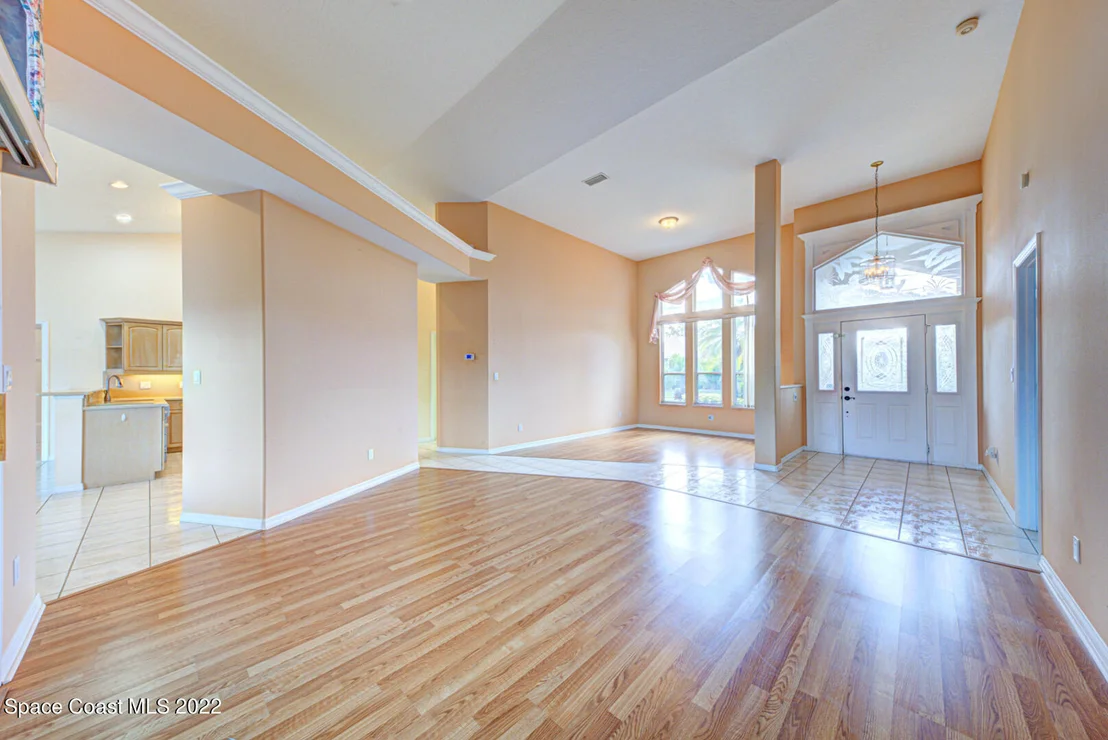 Photo of 1004 Fieldstone Drive