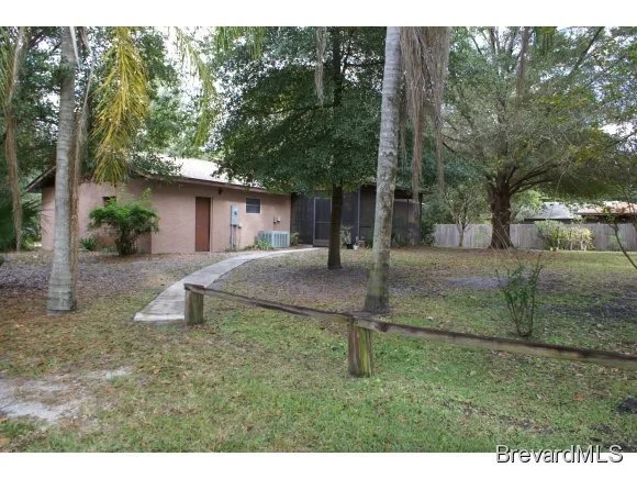 Photo of 6635 Cedar