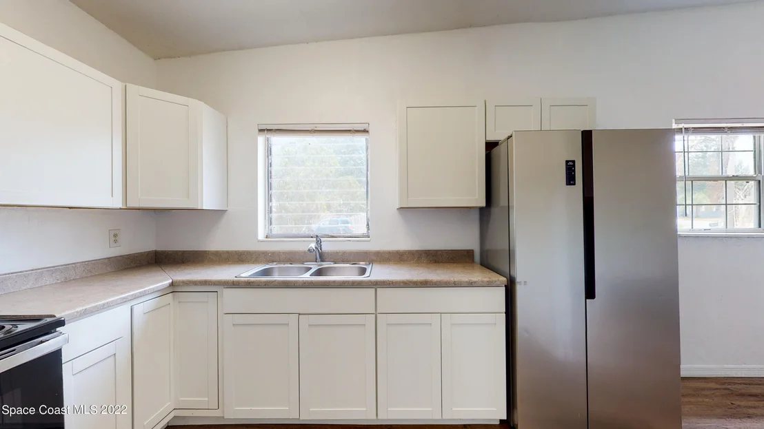 Photo of 1066 Indrio Lane NE