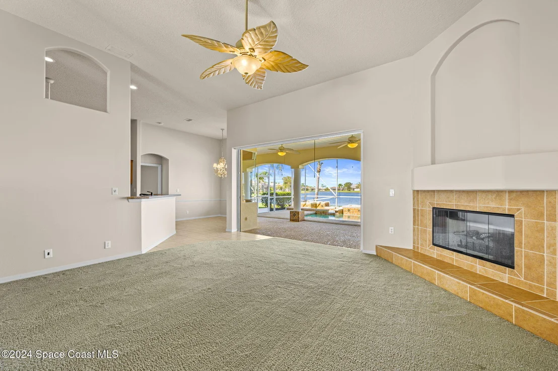 Photo of 930 Starling Way
