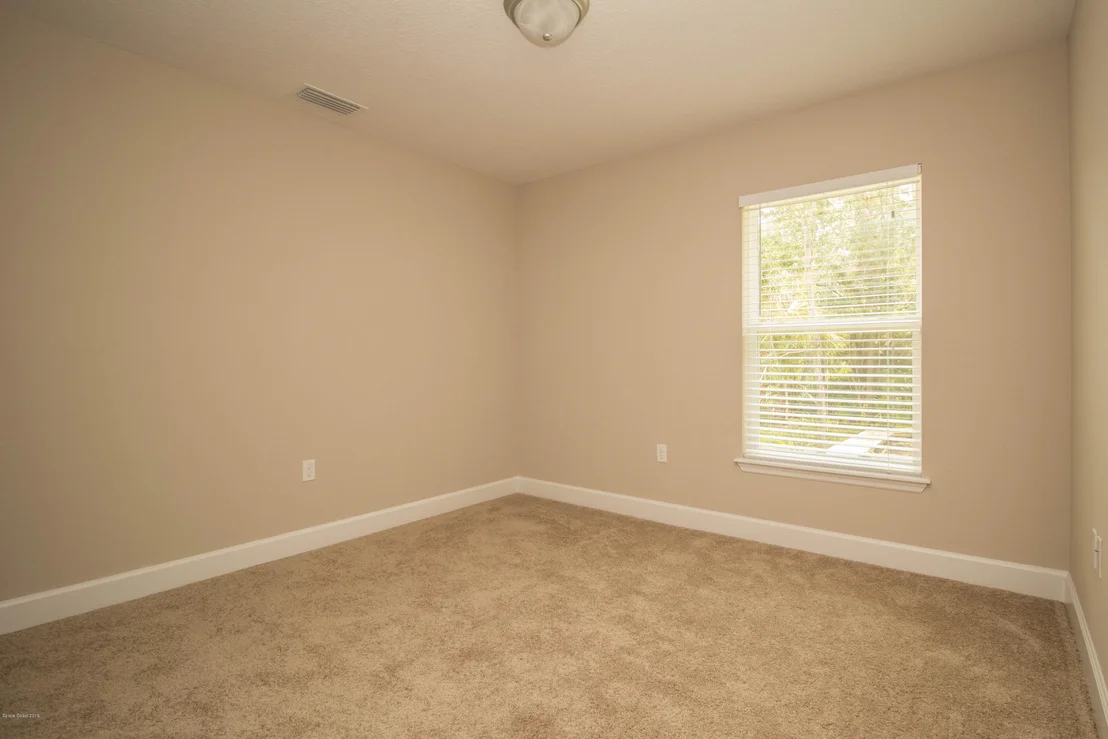 Photo of 831 Mandarin Drive Drive NE