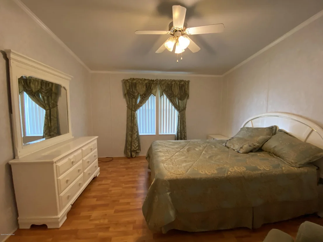 Photo of 5483 Bannock Street