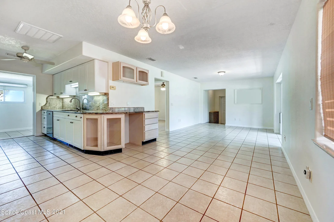 Photo of 3429 Gran Avenue NE