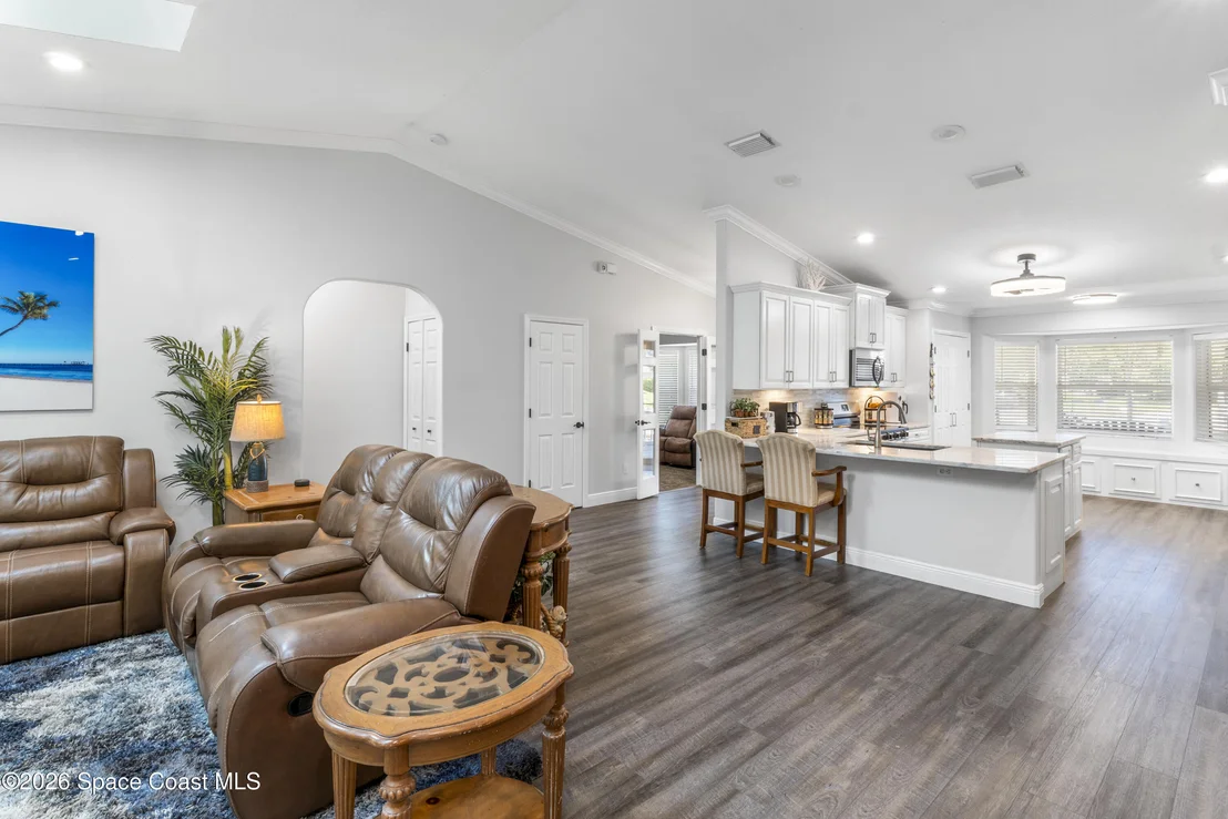 Photo of 5870 39th Lane