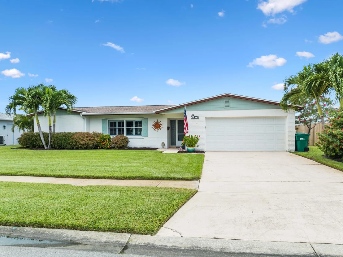 Photo of 420 Sparrow Drive