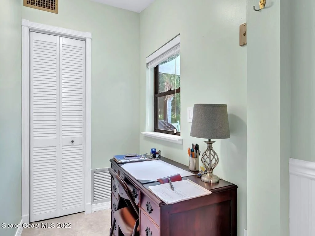 Photo of 9850 River Drive