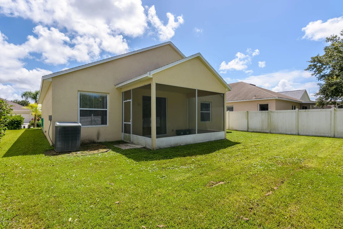 Photo of 462 Cressa Circle