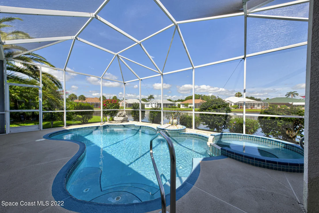 Photo of 1004 Fieldstone Drive