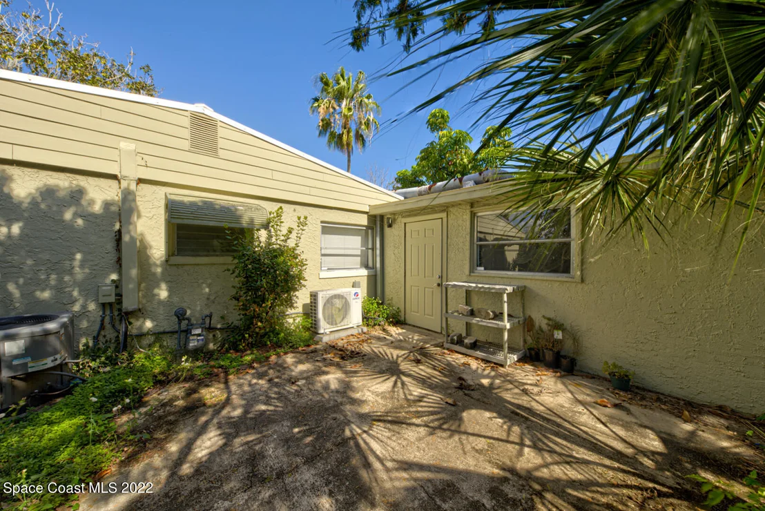 Photo of 325 Orchid Boulevard