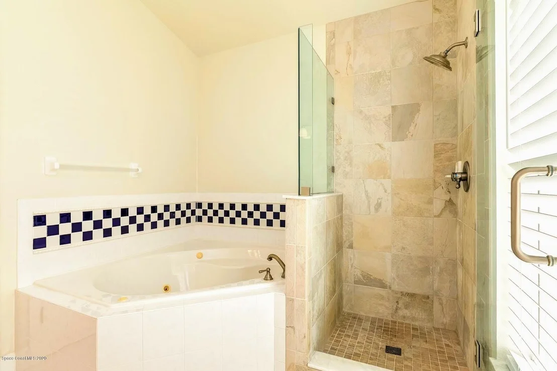 Photo of 230 Richards Road