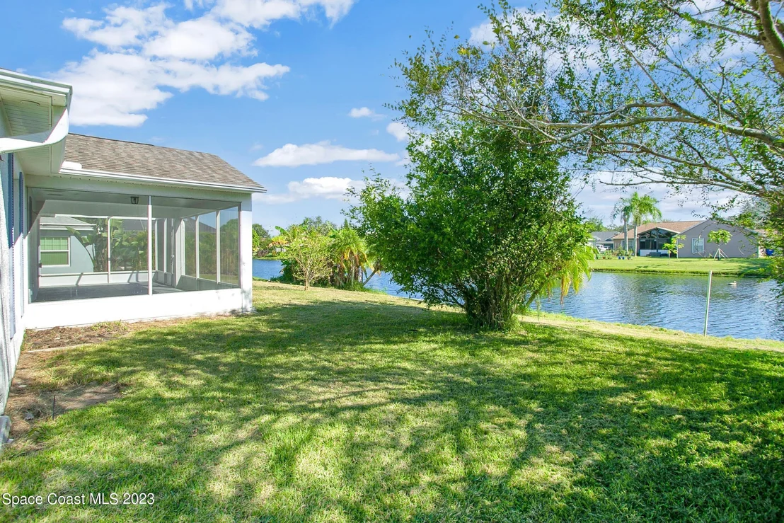 Photo of 1019 Jacaranda Circle